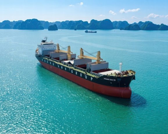 Tàu Hoàng Anh 10